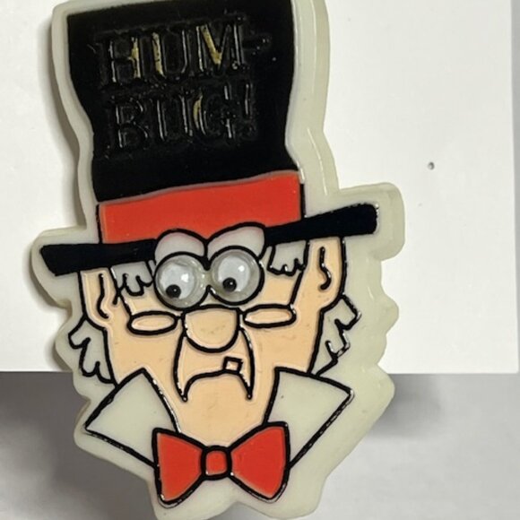 VTG Scrooge HUM-BUG! Googly Eyes Black Top Hat Spectacles Bow Tie Pin 1.5"x2.25" - Picture 9 of 12